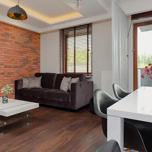 Airport Kłobucka By Renters Apartament